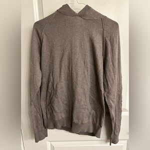 Old Navy Men’s Light Brown Sweater